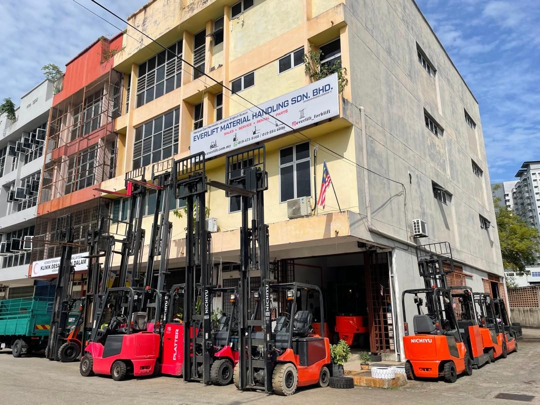 Everlift Material Handling premises in Butterworth, Penang &mdash; our forklift fleet outside the workshop